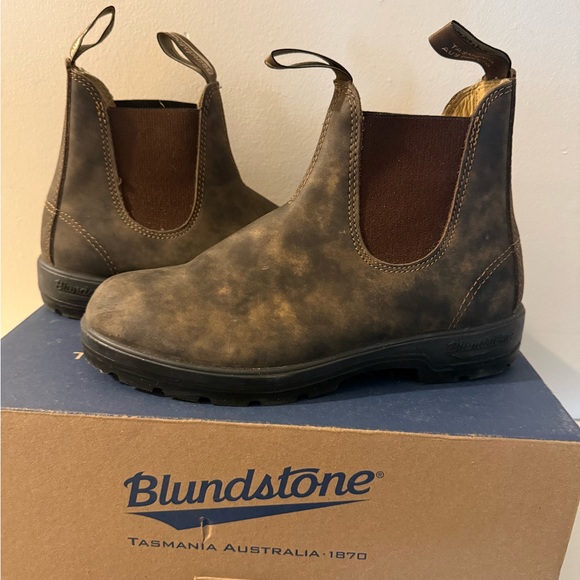 Blundstone Shoes - Blundstone Dark Brown Chelsea Leather Ankle Boots